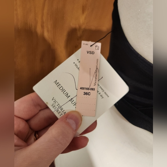 NWT Victoria Secret Mesh Cheetah Sports Bra - Picture 3 of 6